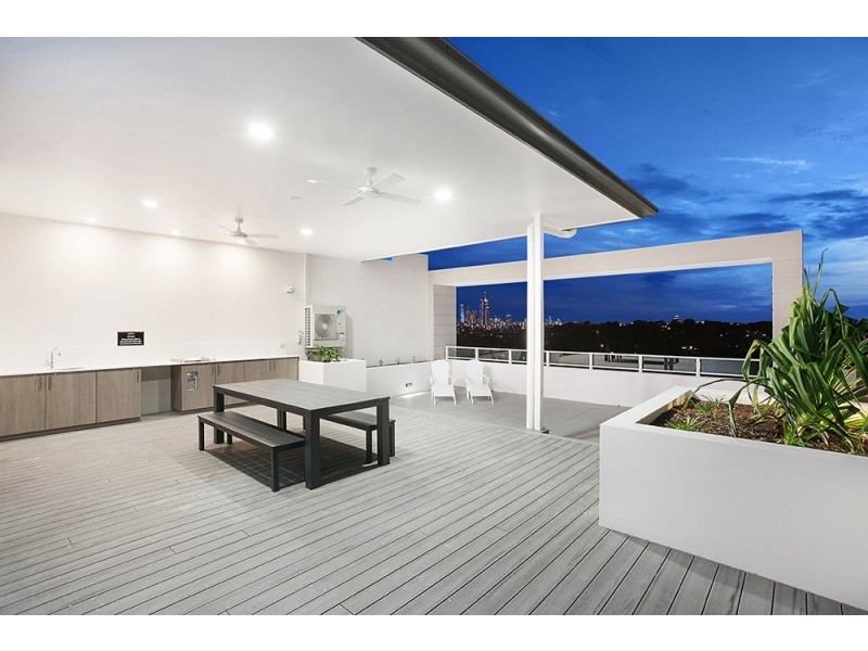 306/8 Waverley Street, Southport QLD 4215