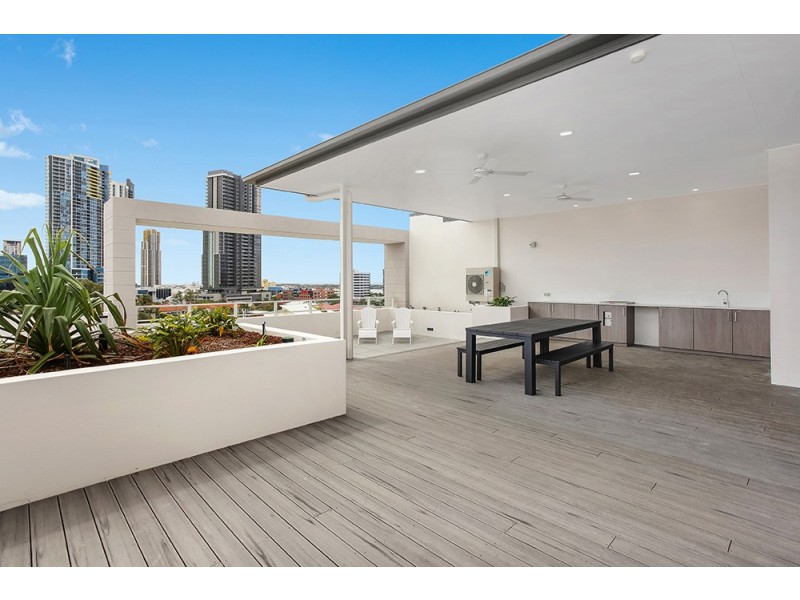 306/8 Waverley Street, Southport QLD 4215