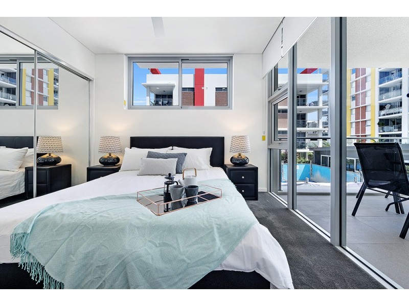 364/33 Lakefront Crescent, Varsity Lakes QLD 4227