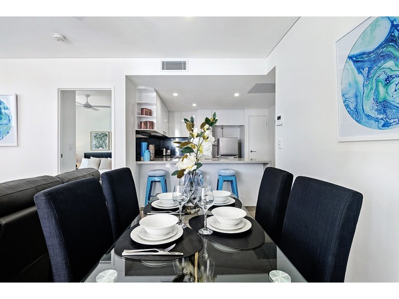 364/33 Lakefront Crescent, Varsity Lakes QLD 4227