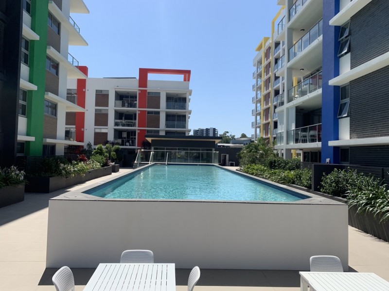 364/33 Lakefront Crescent, Varsity Lakes QLD 4227