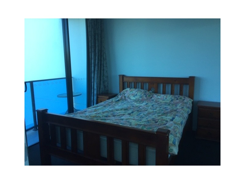 5 HARBOUR SIDE COURT, Biggera Waters QLD 4216