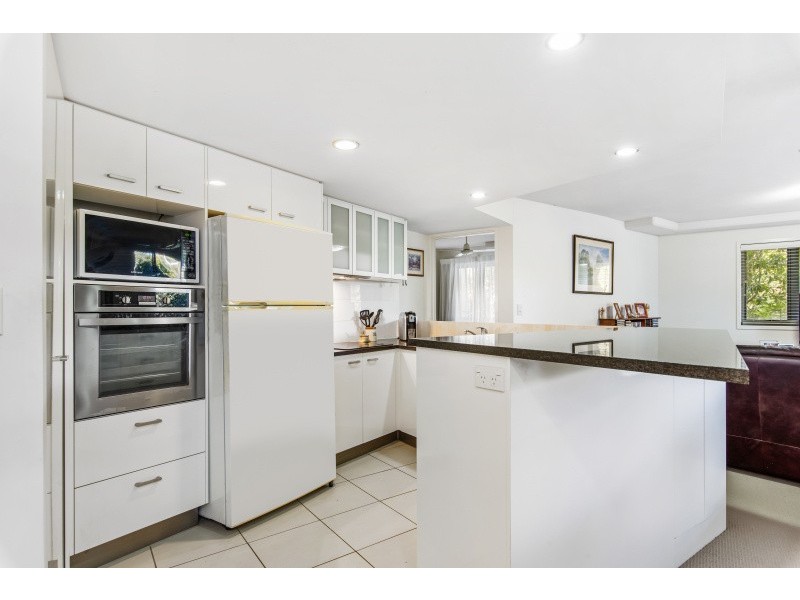 24/57 Grand Parade, Kawana Island QLD 4575