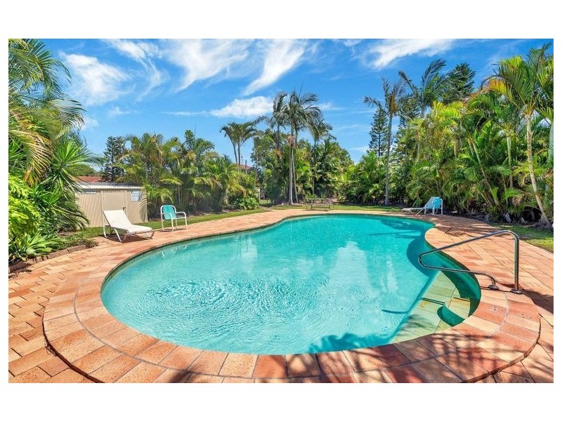 2/11 Waterford court, Bundall QLD 4217