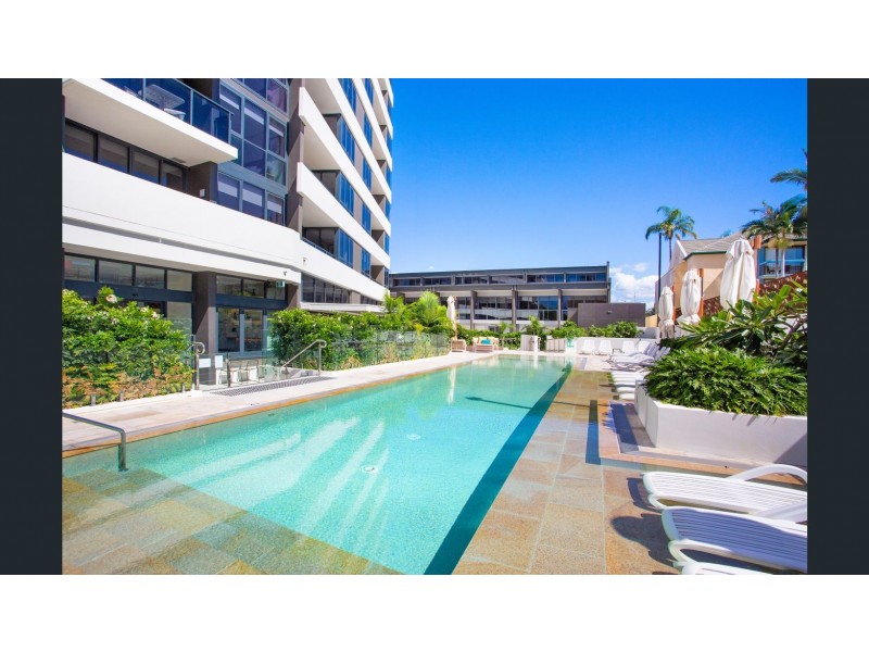 9 Norfolk Avenue, Surfers Paradise QLD 4217