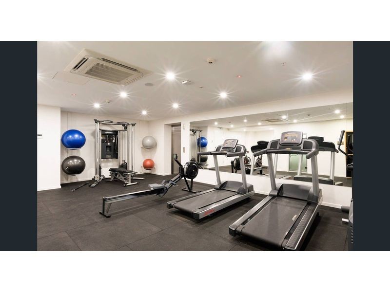 9 Norfolk Avenue, Surfers Paradise QLD 4217