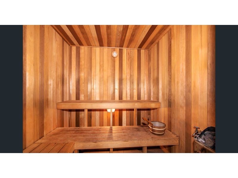 9 Norfolk Avenue, Surfers Paradise QLD 4217