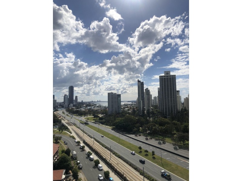 61/18 Commodore drive, Paradise Waters QLD 4217