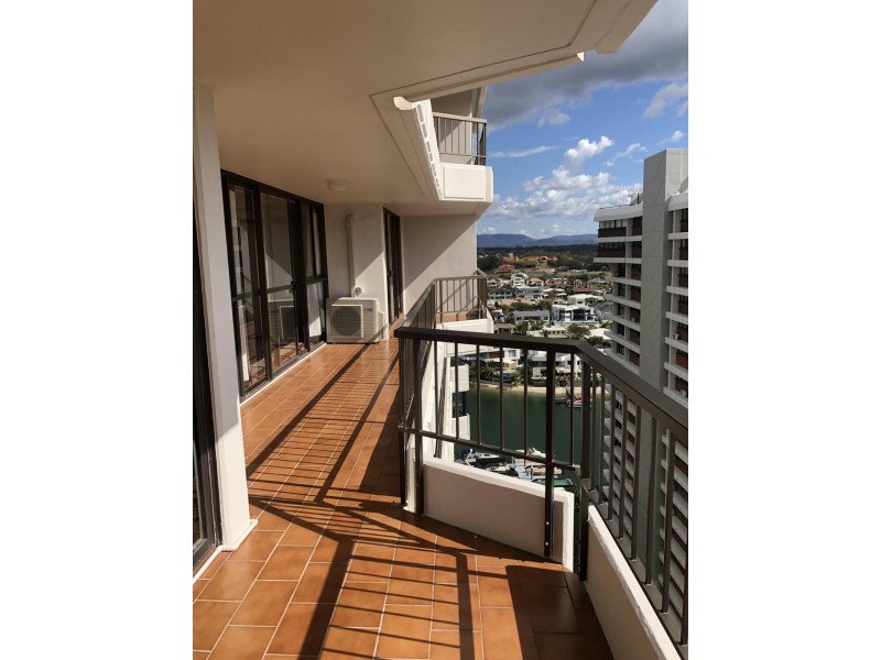 61/18 Commodore drive, Paradise Waters QLD 4217