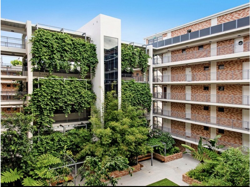 190 Varsity Parade, Varsity Lakes QLD 4227