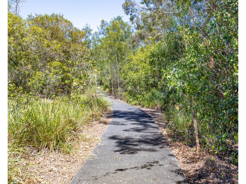 27/4 Koala Town Road, Upper Coomera QLD 4209