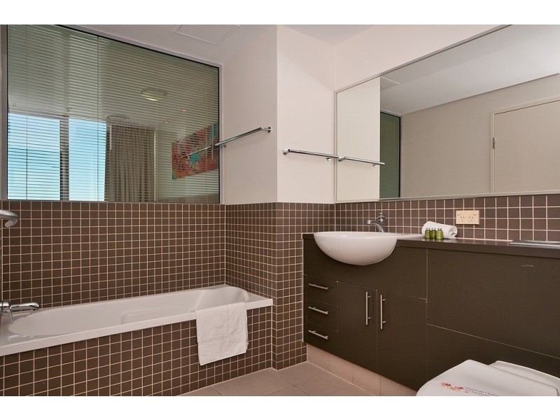 506/360 Marine Parade, Labrador QLD 4215