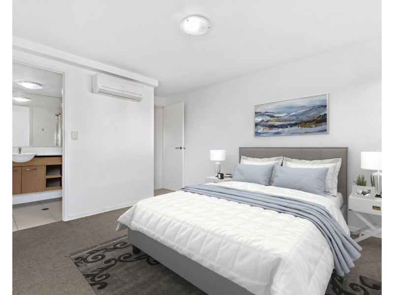 29/10 Grand Parade, Kawana Island QLD 4575