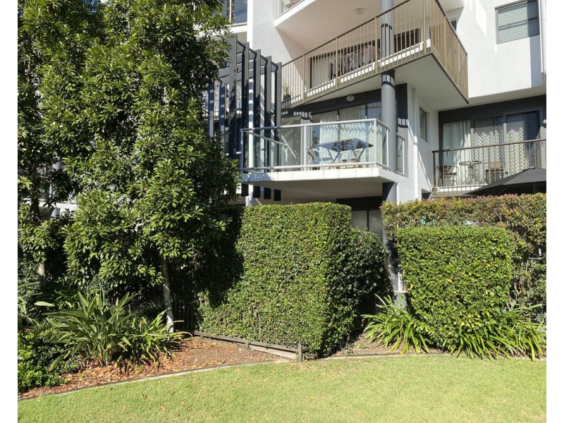 29/10 Grand Parade, Kawana Island QLD 4575