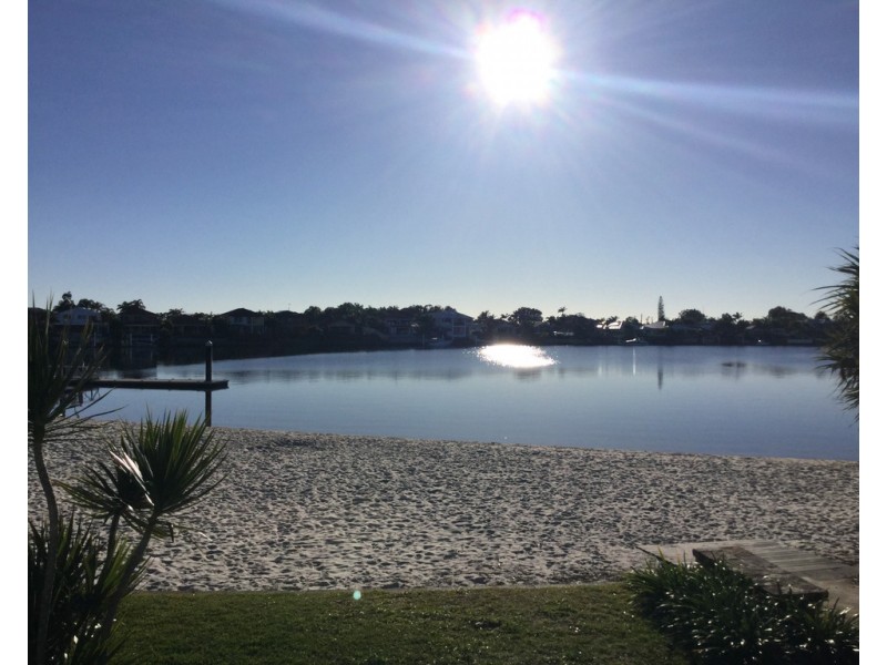 29/10 Grand Parade, Kawana Island QLD 4575
