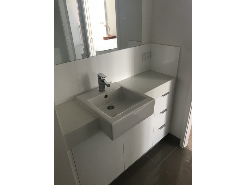 415/33 Lakefront Crescent, Varsity Lakes QLD 4227