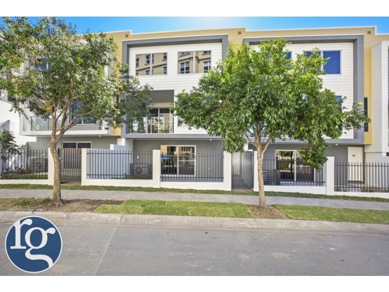 42/2 Town Centre Close, Carrara QLD 4211