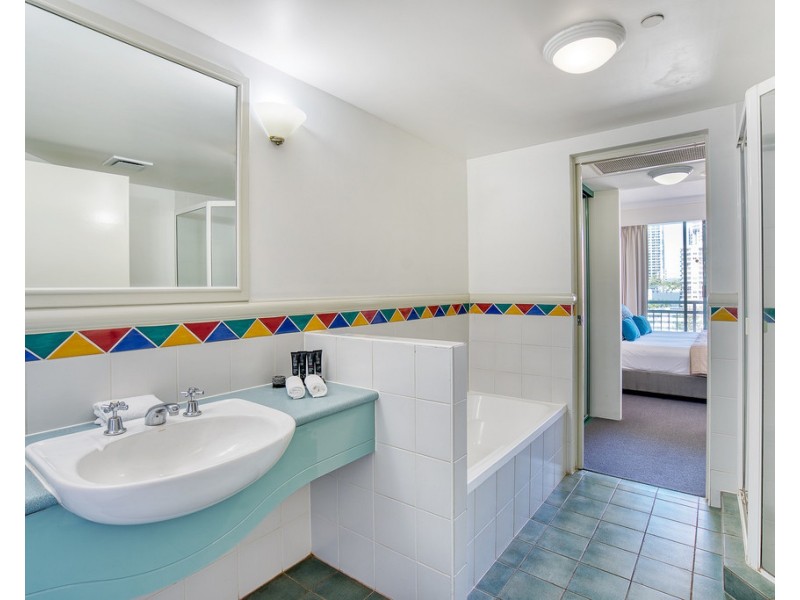 803/5-19 Palm Avenue, Surfers Paradise QLD 4217