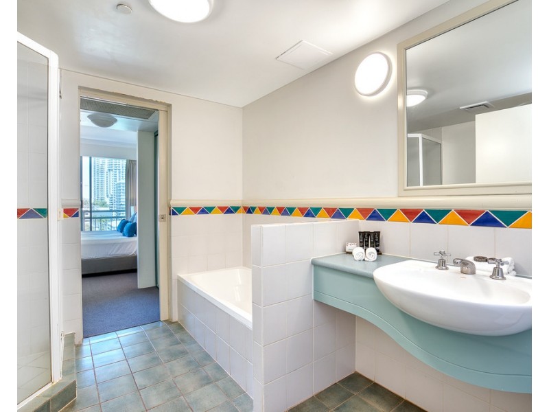 913/5-19 Palm Avenue, Surfers Paradise QLD 4217