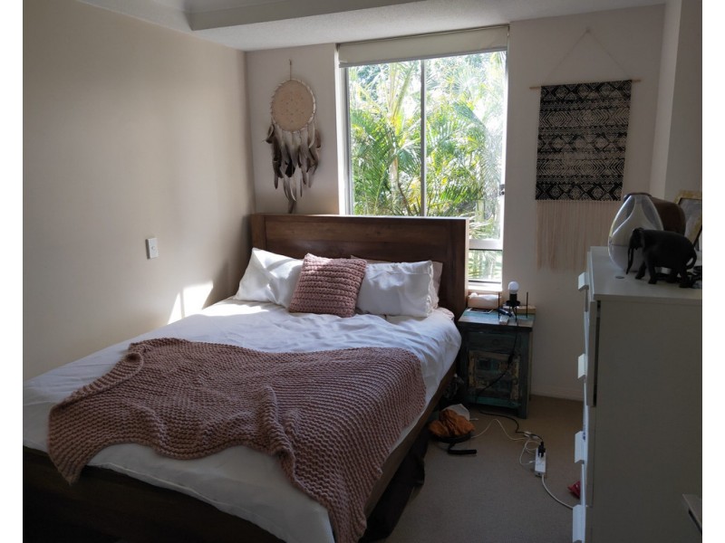 4102/12 Executive Drive, Burleigh Waters QLD 4220