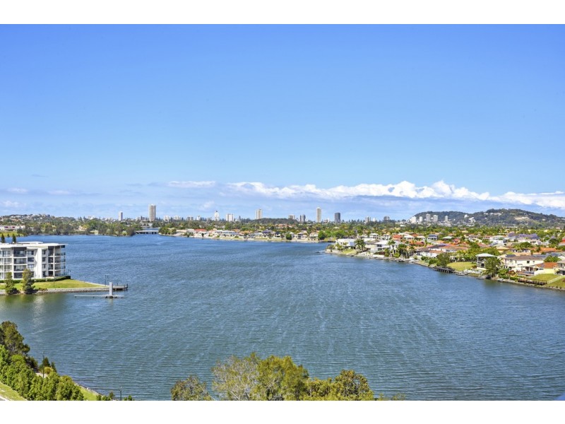 424/33 Lakefront Crescent, Varsity Lakes QLD 4227