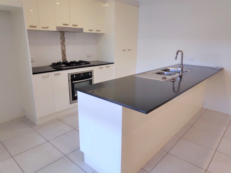 10 CORALINA CRESCENT, Logan Reserve QLD 4133