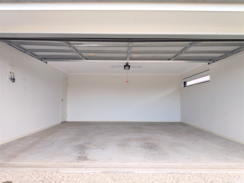 10 CORALINA CRESCENT, Logan Reserve QLD 4133