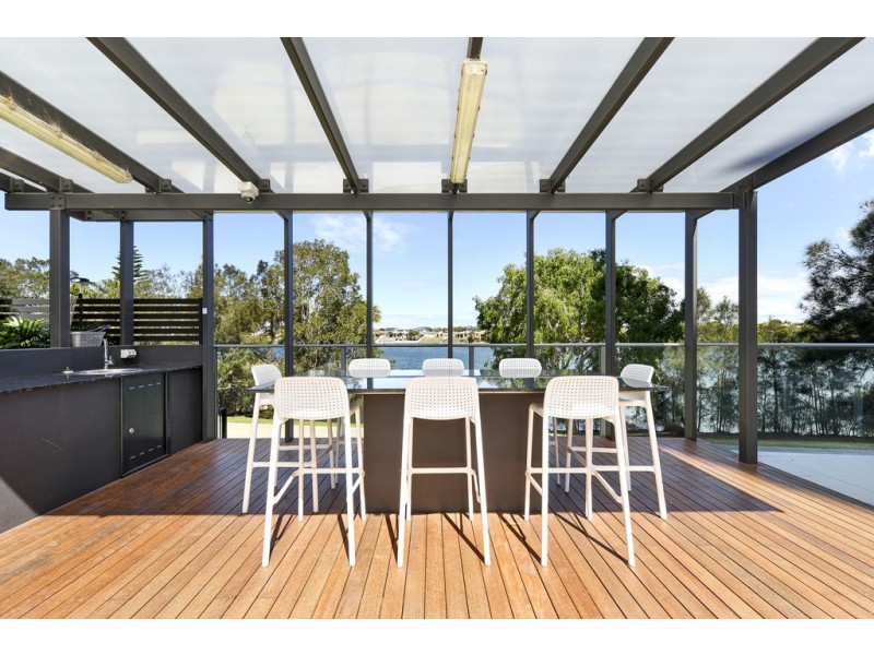 222/33 Lakefront Cres, Varsity Lakes QLD 4227