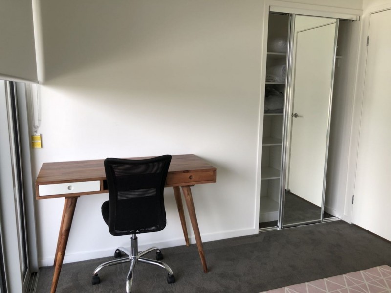 222/33 Lakefront Cres, Varsity Lakes QLD 4227