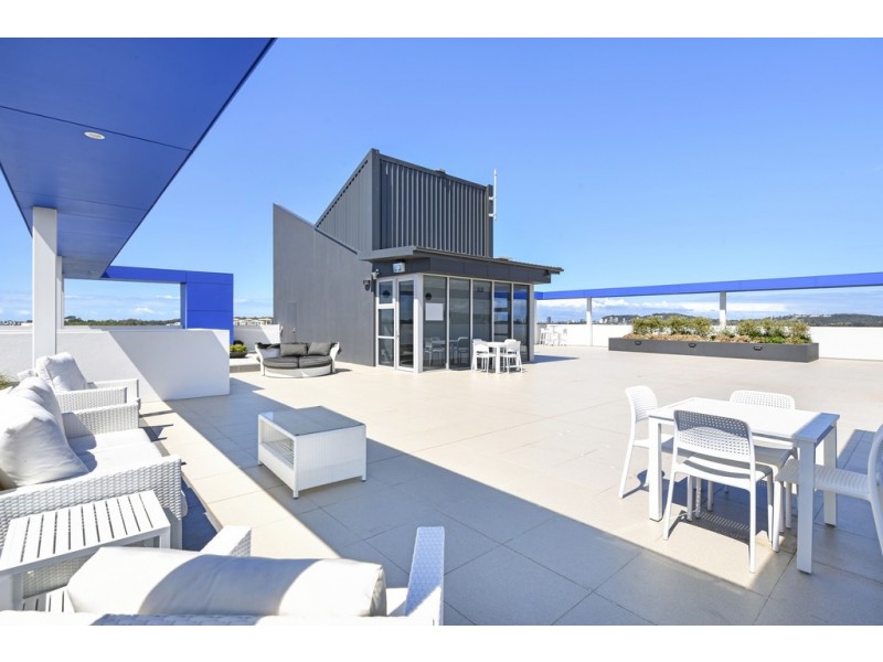 222/33 Lakefront Cres, Varsity Lakes QLD 4227