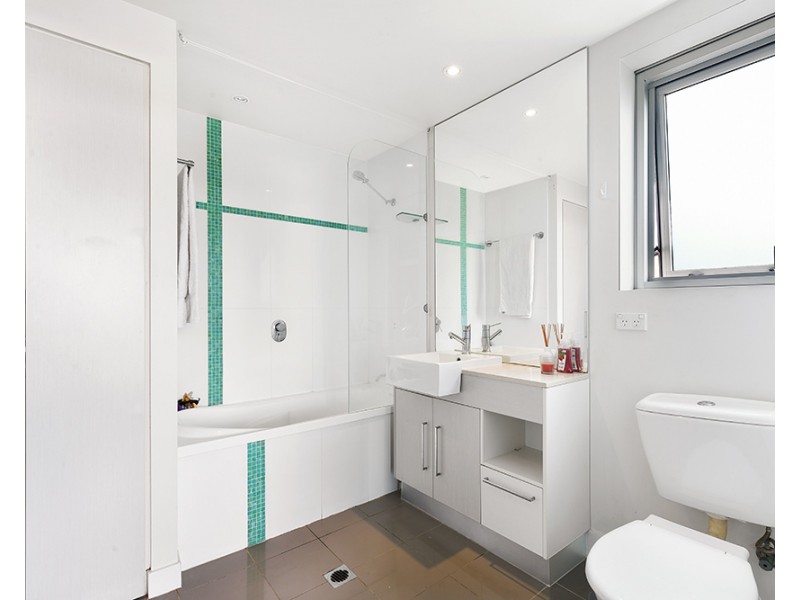 501/430 Marine Parade, Biggera Waters QLD 4216