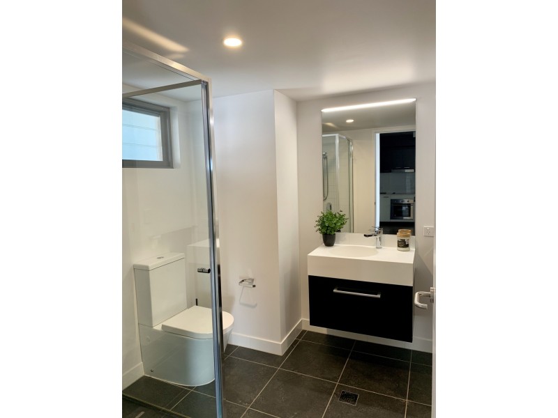 211/190 Varsity Parade, Varsity Lakes QLD 4227