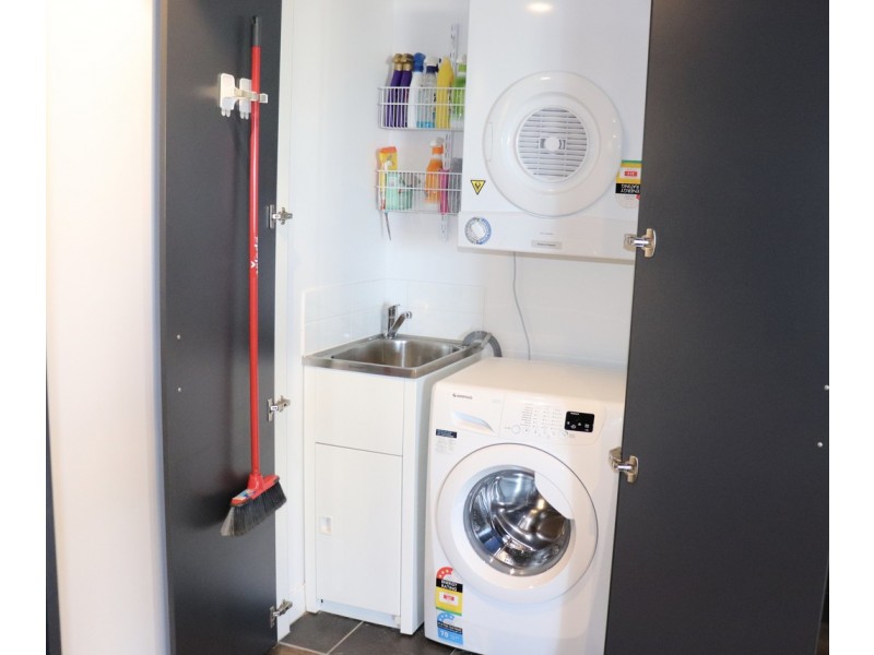 211/190 Varsity Parade, Varsity Lakes QLD 4227