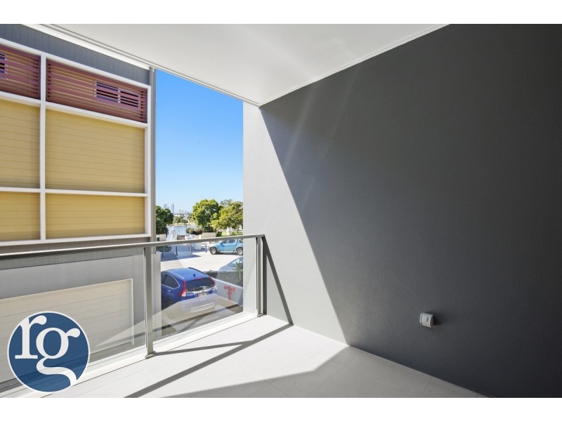 45/2 Town Centre Close, Carrara QLD 4211