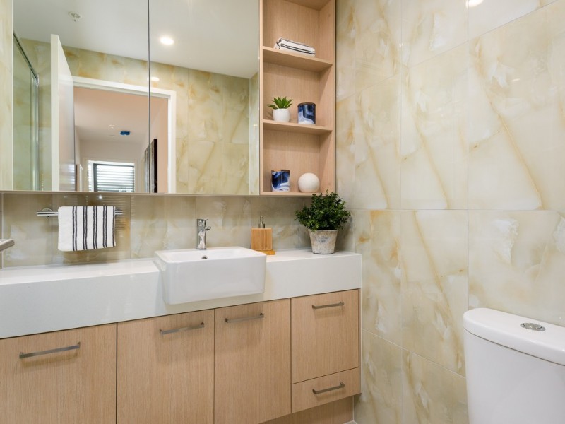 203 / 70 Carl Street, Woolloongabba QLD 4102