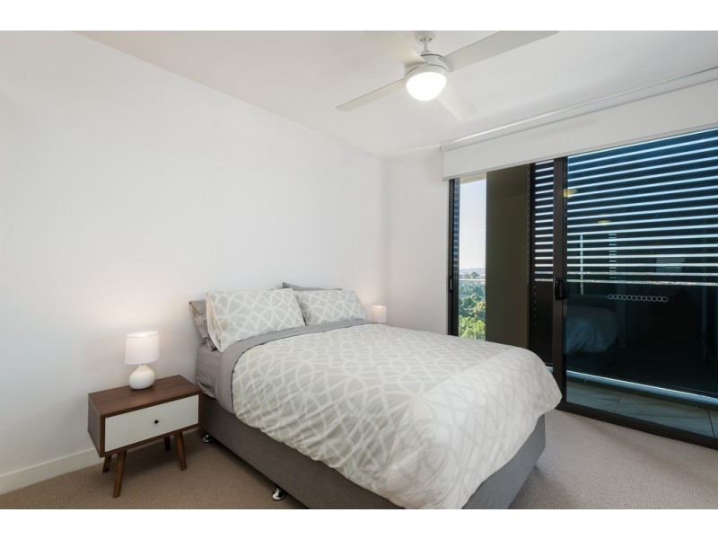 203 / 70 Carl Street, Woolloongabba QLD 4102
