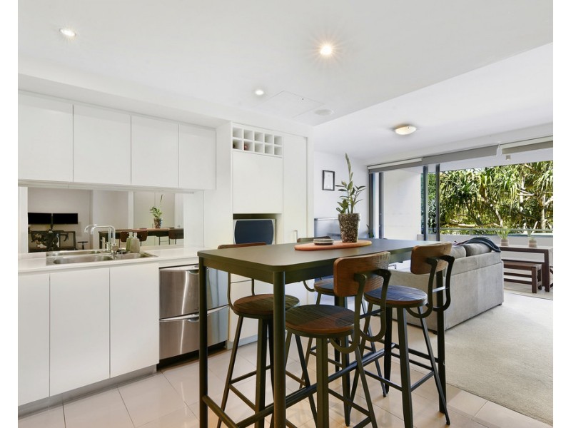 1101/438 Marine Parade, Biggera Waters QLD 4216