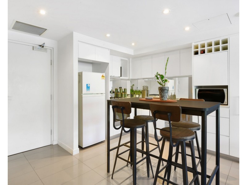 1101/438 Marine Parade, Biggera Waters QLD 4216