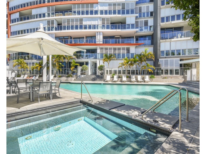 1101/438 Marine Parade, Biggera Waters QLD 4216