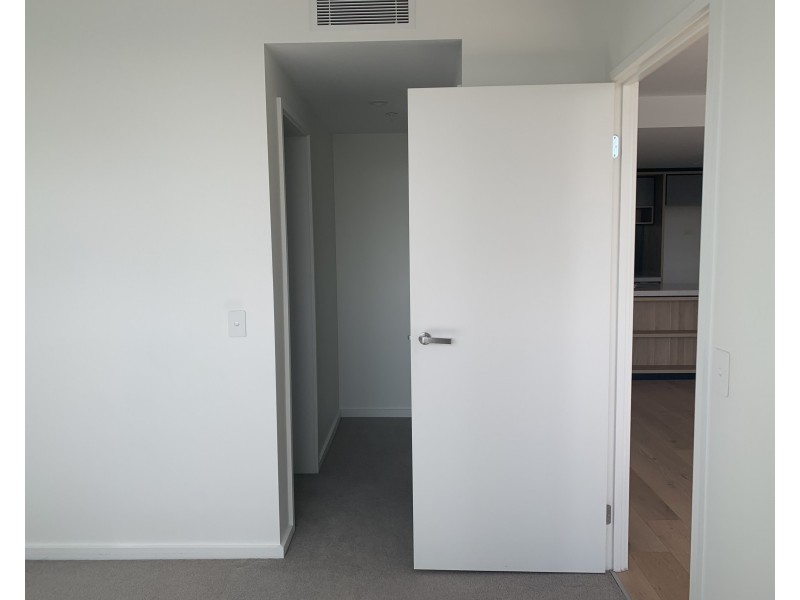 409/17 Deshan St, Woolloongabba QLD 4102