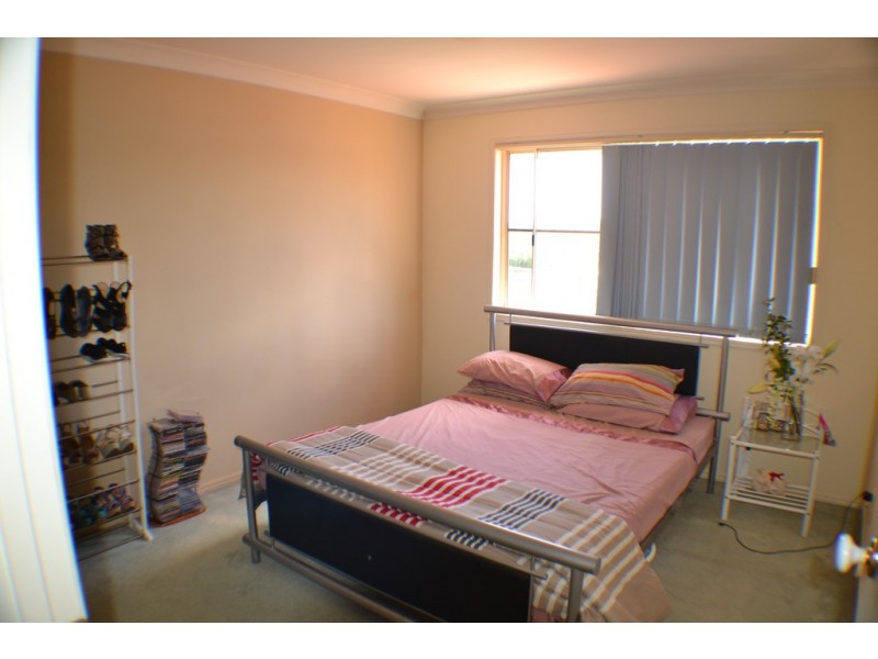 18/18 Discovery Drive, Helensvale QLD 4212