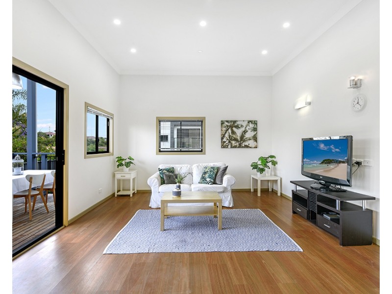 2/35 Minnie Street, Southport QLD 4215