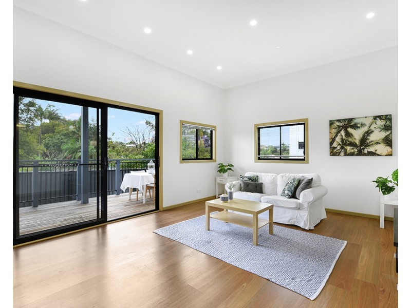 2/35 Minnie Street, Southport QLD 4215