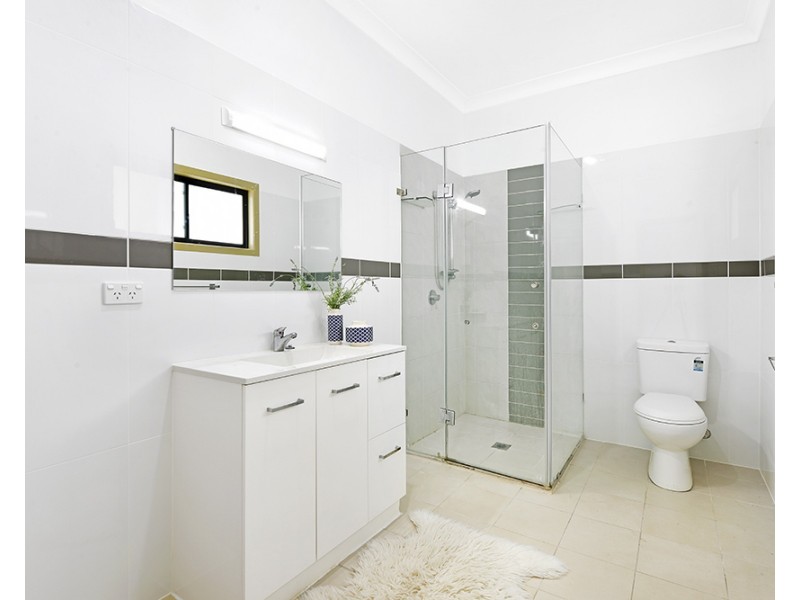 2/35 Minnie Street, Southport QLD 4215