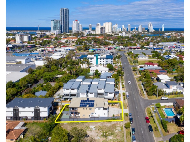 2/35 Minnie Street, Southport QLD 4215