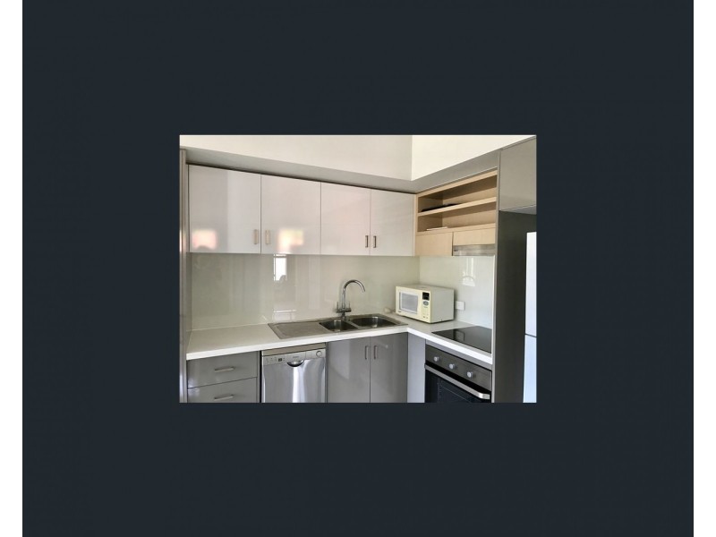 4/96 Dell Rd, St Lucia QLD 4067