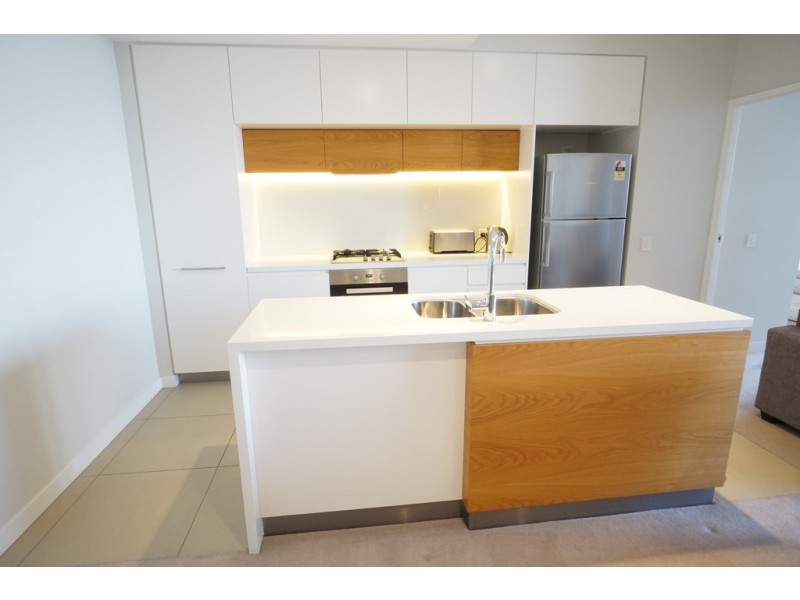 37D Harbour Road, Hamilton QLD 4007