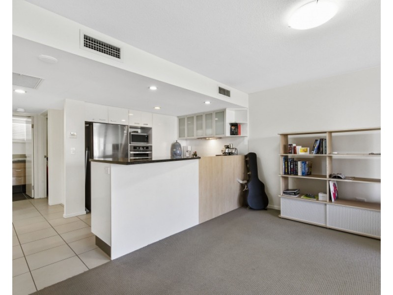 43/57 Grand Parade, Kawana Island QLD 4575