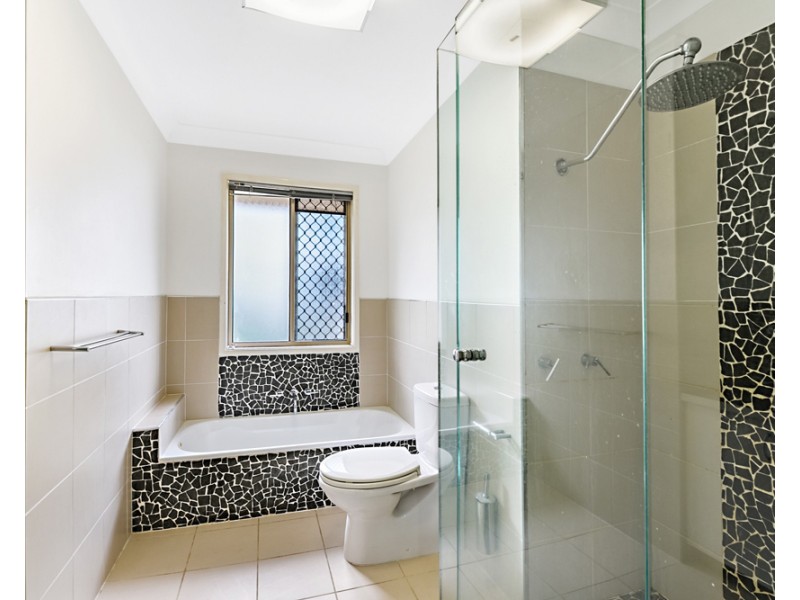 12a/11 Waterford Court, Bundall QLD 4217