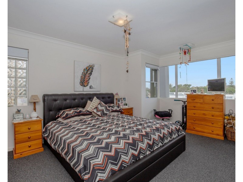 807/33 Clark Street, Biggera Waters QLD 4216